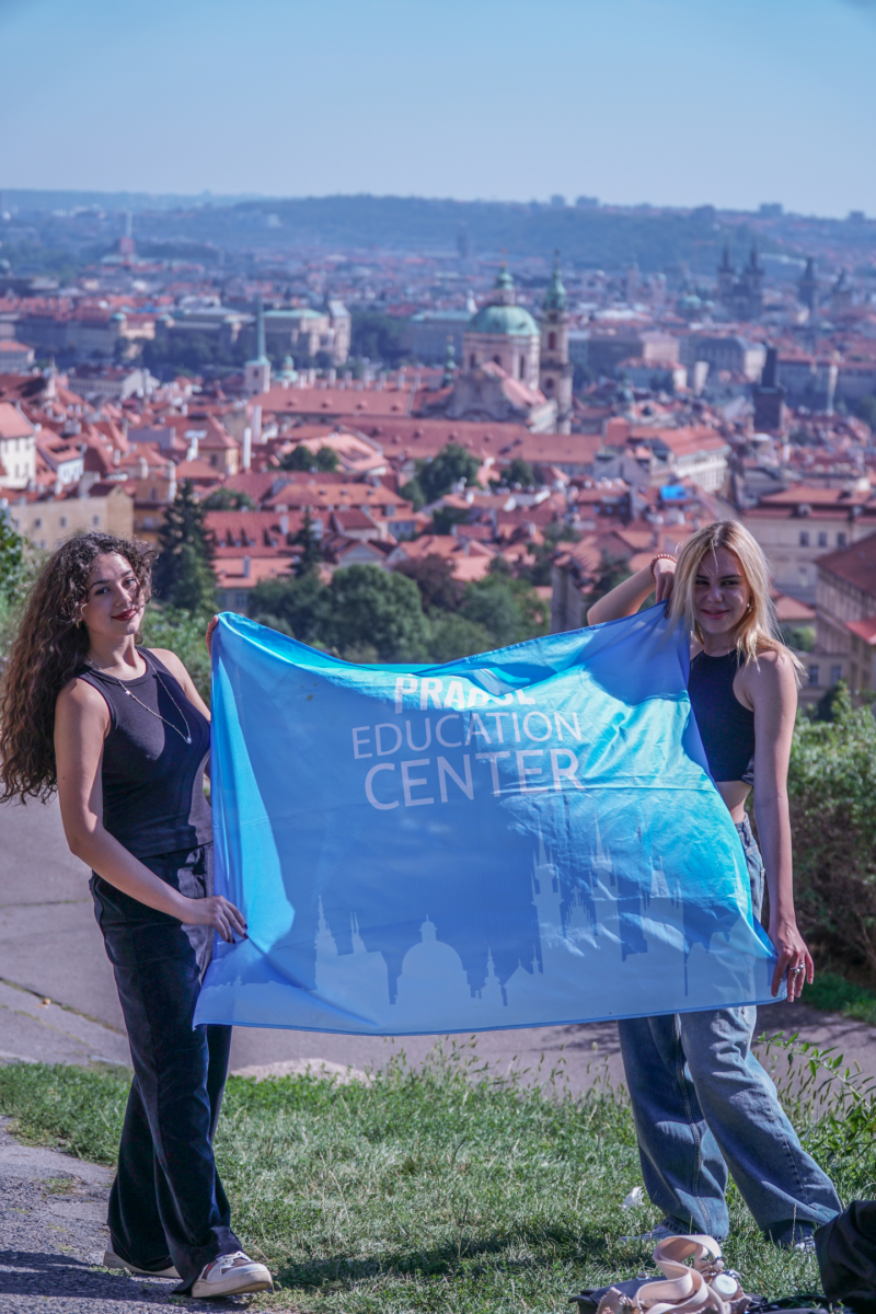 Prague Education Center - ваш партнер в поиске работы, изучении языка и адаптации в Чехии