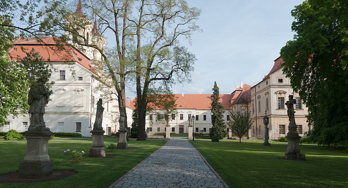 Райградский монастырь или Бенедиктинский монастырь в Райграде — старейший католический монастырь в Моравии