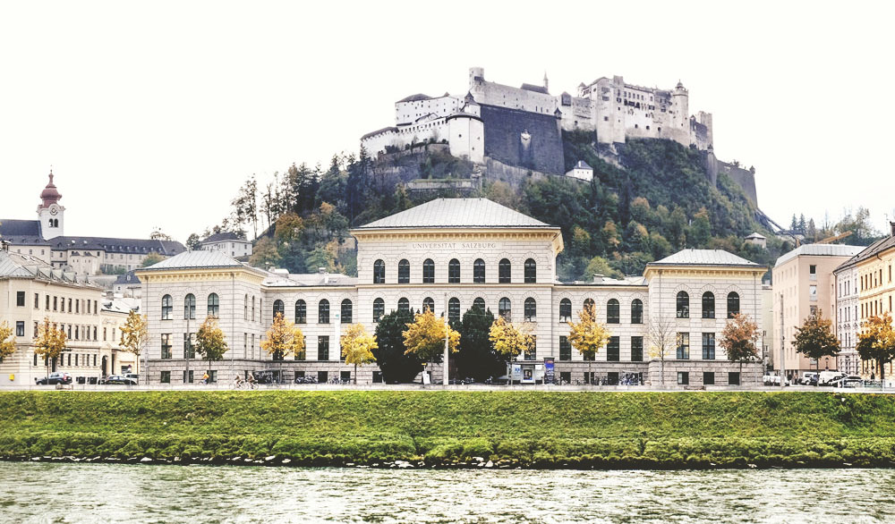 Зальцбургский университет — одно из высших учебных заведений Австрии; расположен в городе Зальцбург