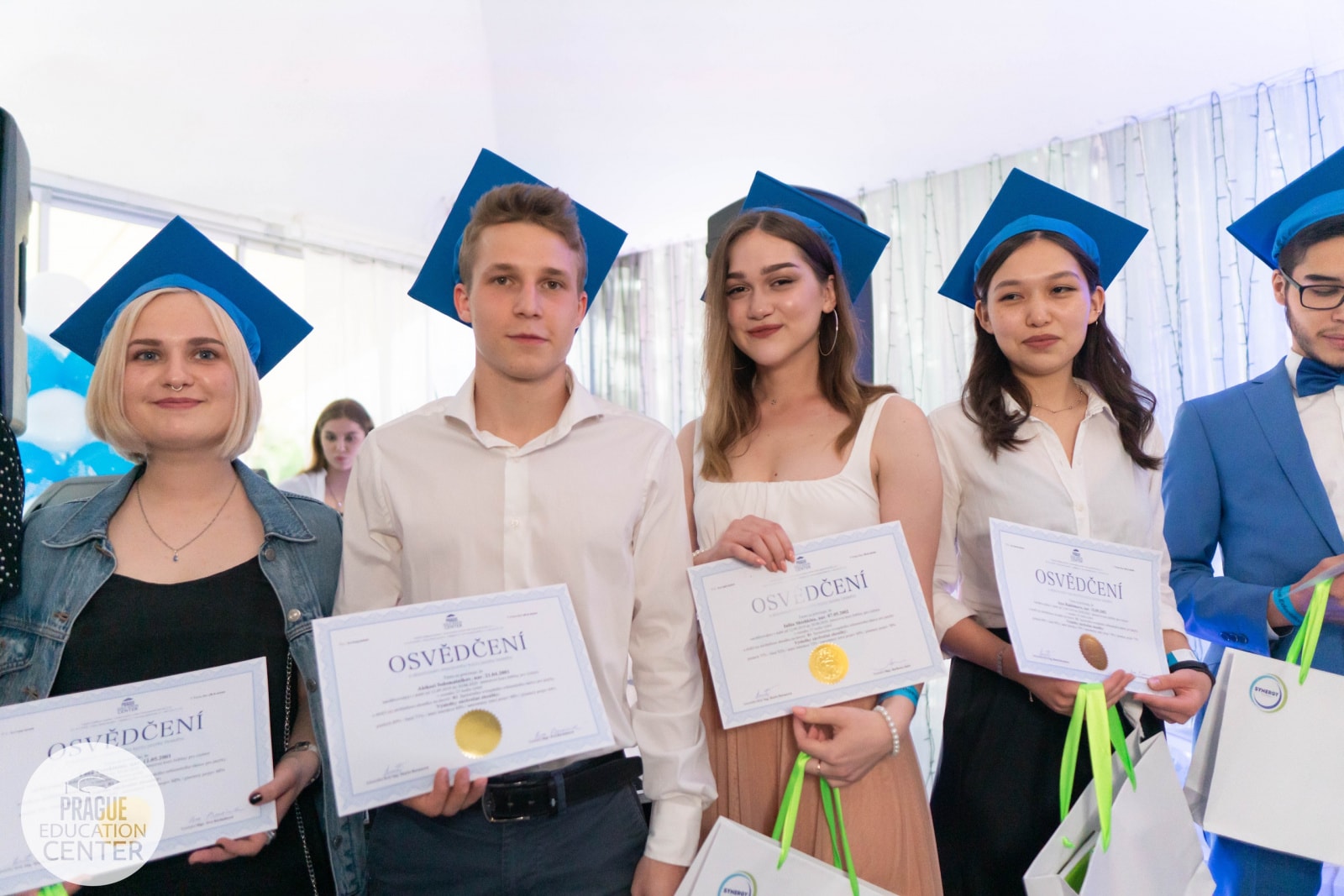  Год за годом, студенты со всего мира выбирают Австрию для получения высшего образования, привлекаемые качественной программой обучения и великолепной репутацией страны в сфере образования.