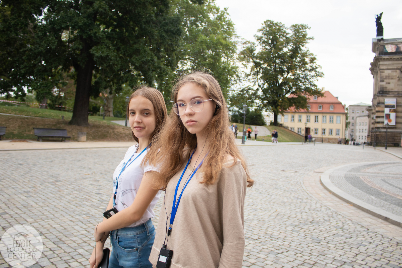 Пражский Образовательный Центр предлагает изучение чешского языка, подготовку к вступительным экзаменам и культурные программы, такие как экскурсии по Праге и Брно, посещение интересных мест, музеев и галерей