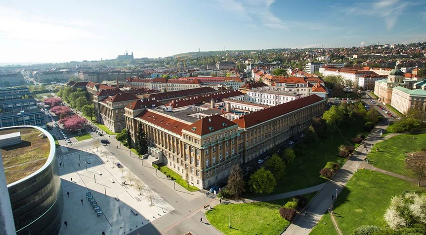 Вища хіміко-технологічна школа в Празі (VŠCHT)