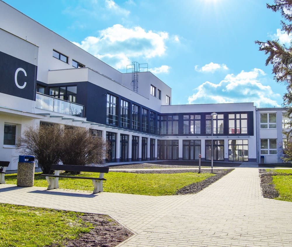 Высшая техническая и экономическая школа в Чешских Будеевицах (VŠTE)
